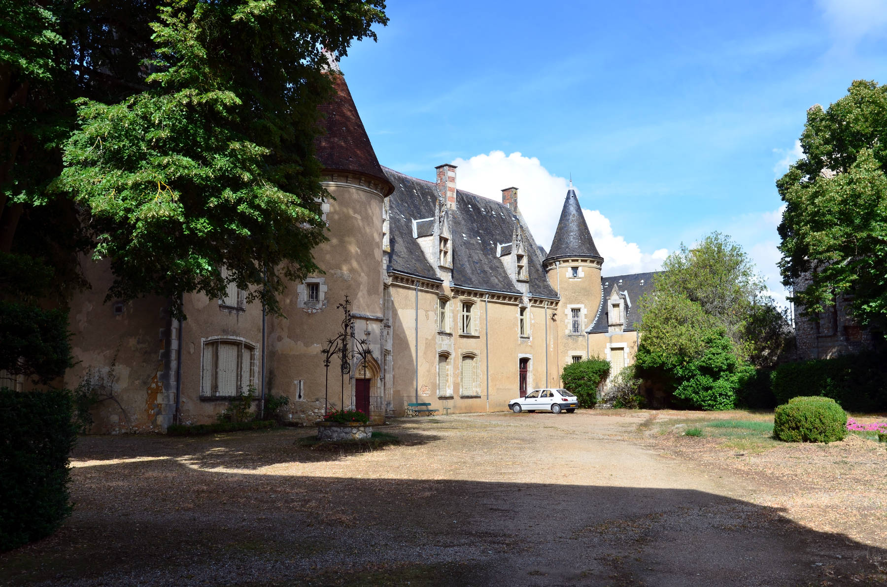 Lys-Saint-Georges